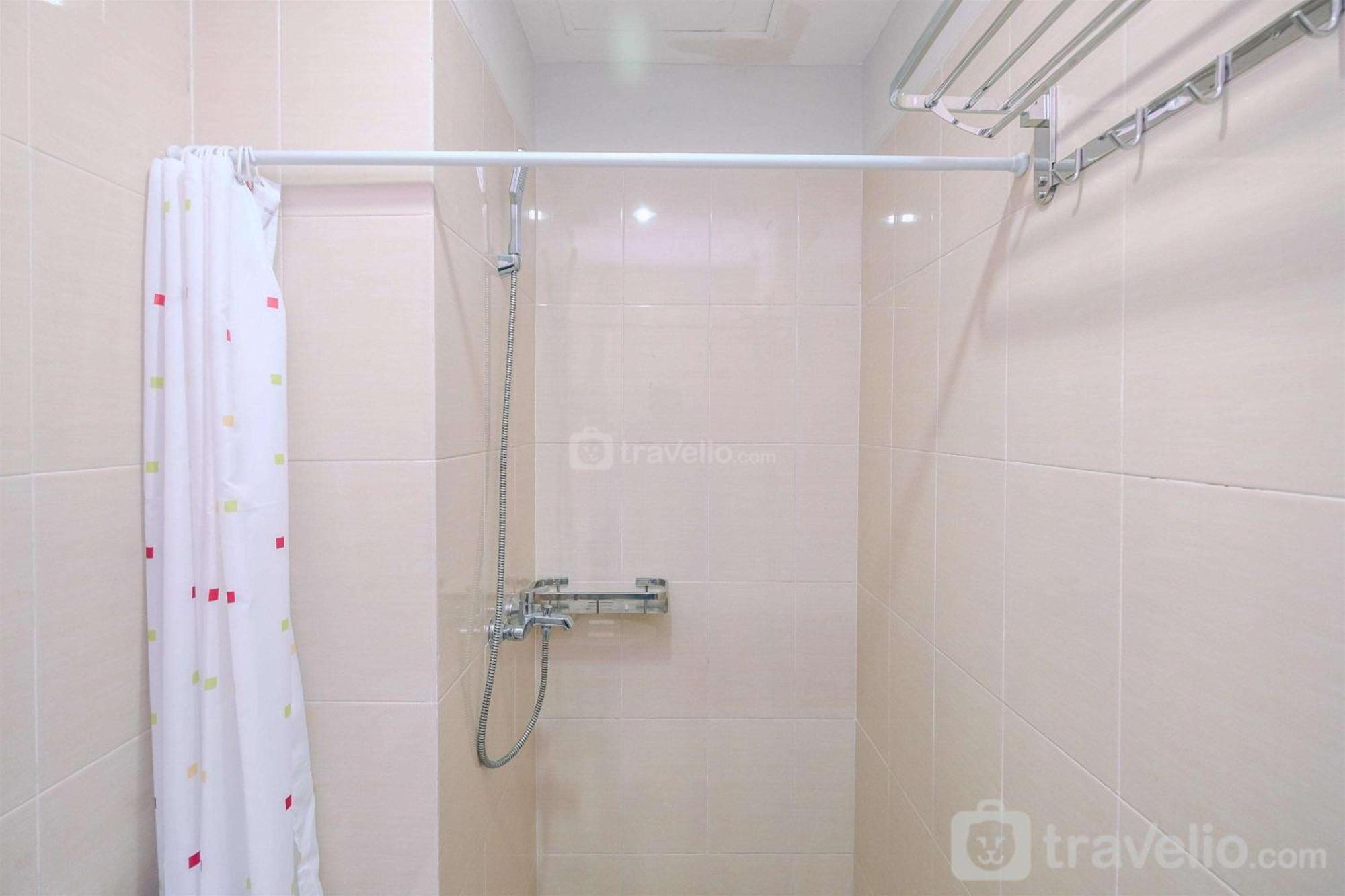 Apartemen Homey&warm Oasis Cikarang By Travelio