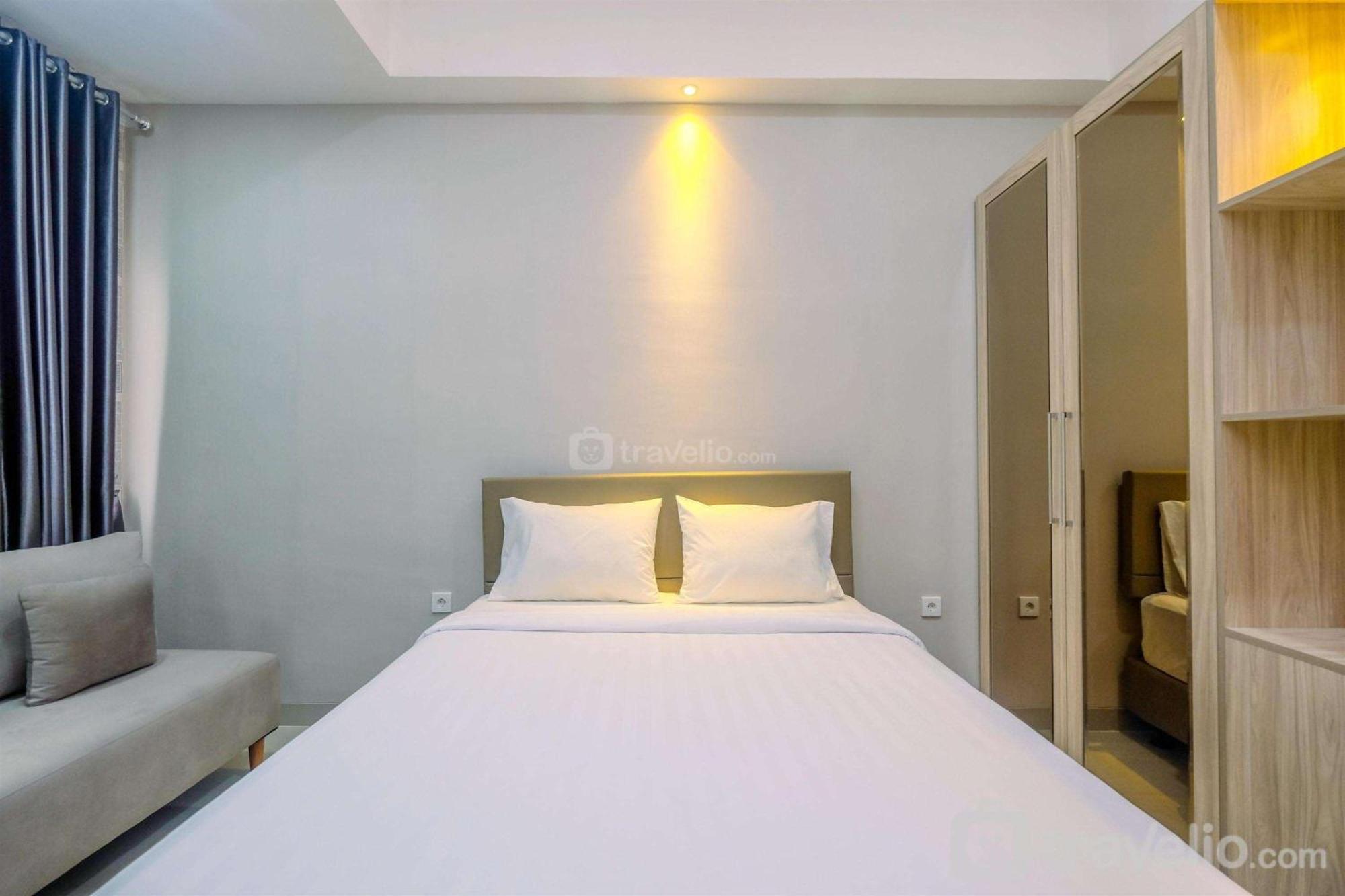 Homey&warm Oasis Cikarang By Travelio Bekasi