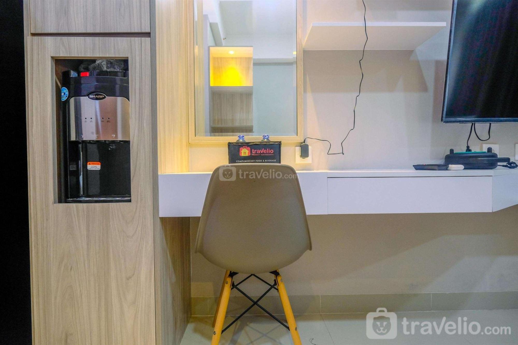 Apartemen Homey&warm Oasis Cikarang By Travelio Bekasi